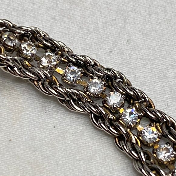 Silver Tone Double Chain Bracelet Sprial Strands Row Of Small Clear Rhinestones - Picture 6 of 11